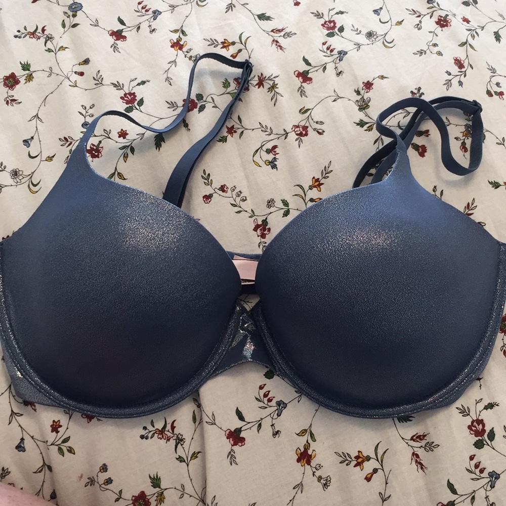 Victoria’s Secret Sparkly Demi bra, just like new!